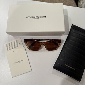 NWT Victoria Beckham Tortoise Shell Sunglasses